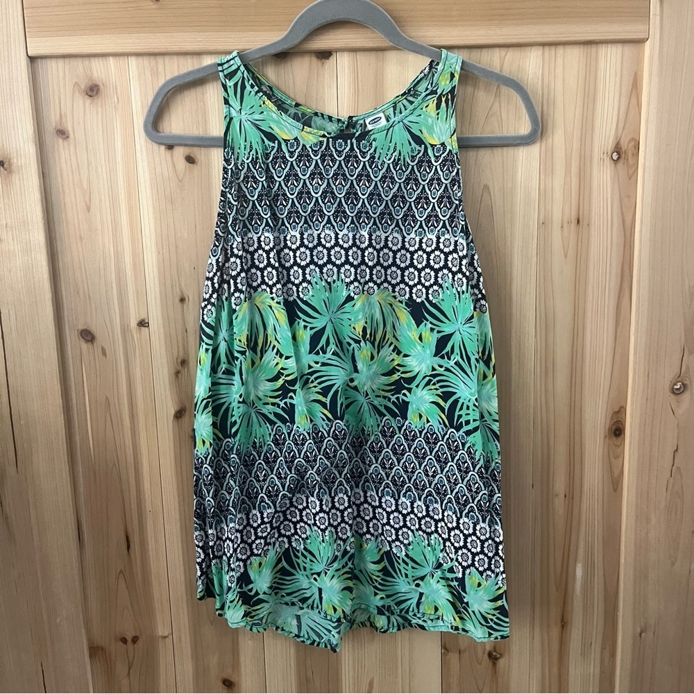 Old Navy Green and Black Patterned Top